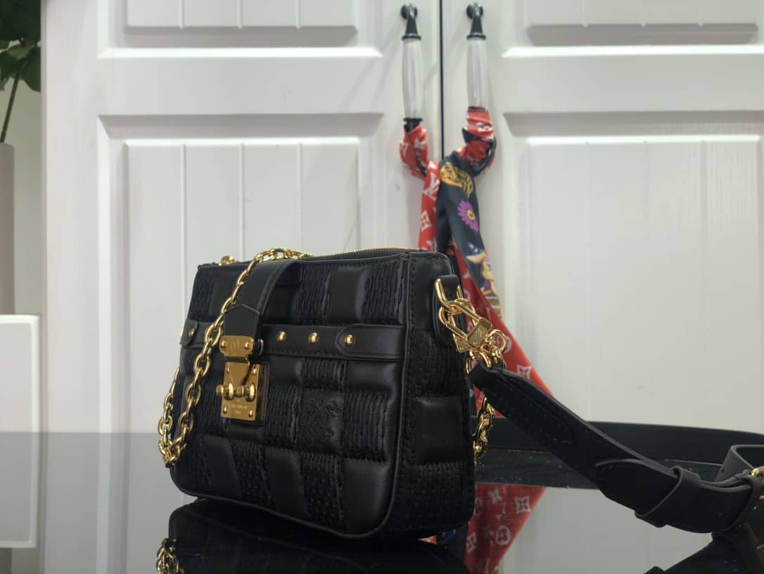 Best Replica Louis Vuitton Pochette Troca Replica Shoulder Bag Black M59046 - Colareps