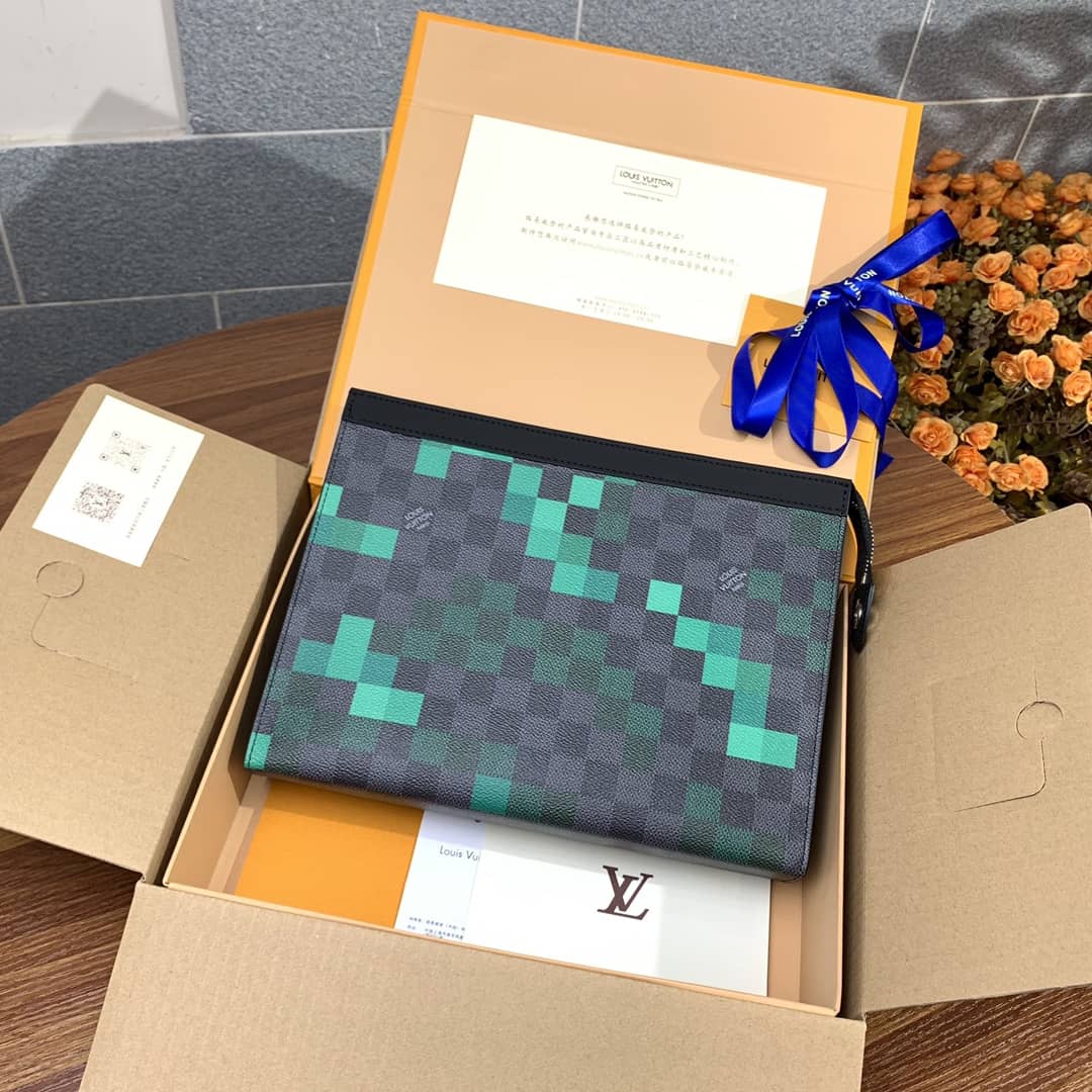 L0vis Vvtt0n Pochette Voyage Leather Bag Replica N60176