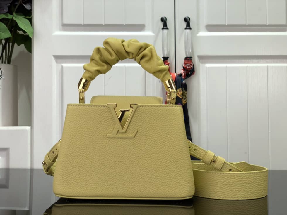 Best Replica Louis Vuitton Capucines Mini Yellow M58586 Replica Shoulder Bag - Colareps