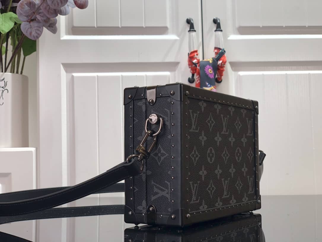 Best Replica Louis Vuitton Monogram Eclipse Replica Box Bag Black M43580 - Colareps