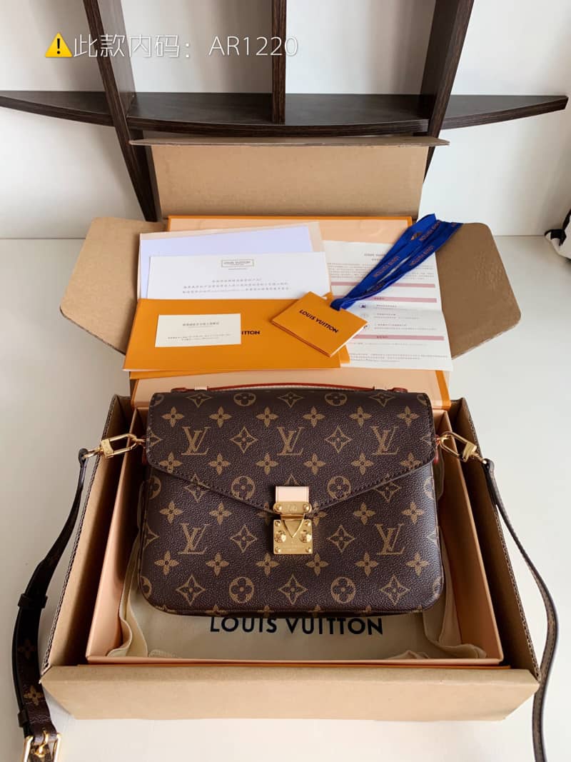 Best Replica Louis Vuitton Monogram Pochette Metis Crossbody Bag Replica M44875 - Colareps