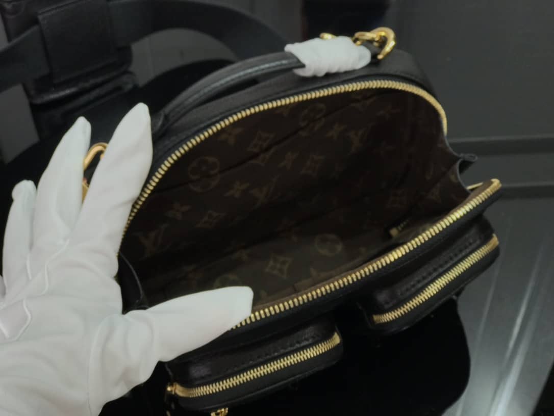 Replica Louis Vuitton Utility - hypex.cc