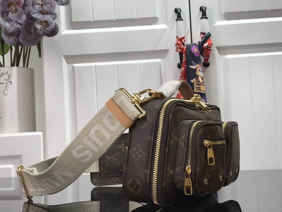 Best Replica Louis Vuitton Monogram Geronimos Utility Crossbody Bag Replica M45672 - Colareps