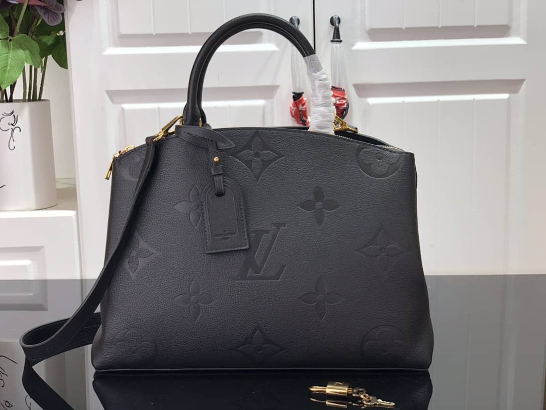 Best Replica Louis Vuitton Grand Palais Monogram Empreinte Bag Replica Black M45811 - Colareps