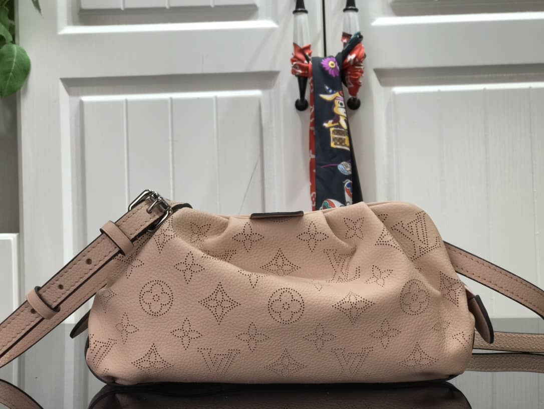 Best Replica Louis Vuitton Scala Mini Replica Pouch Pink M80092 - Colareps