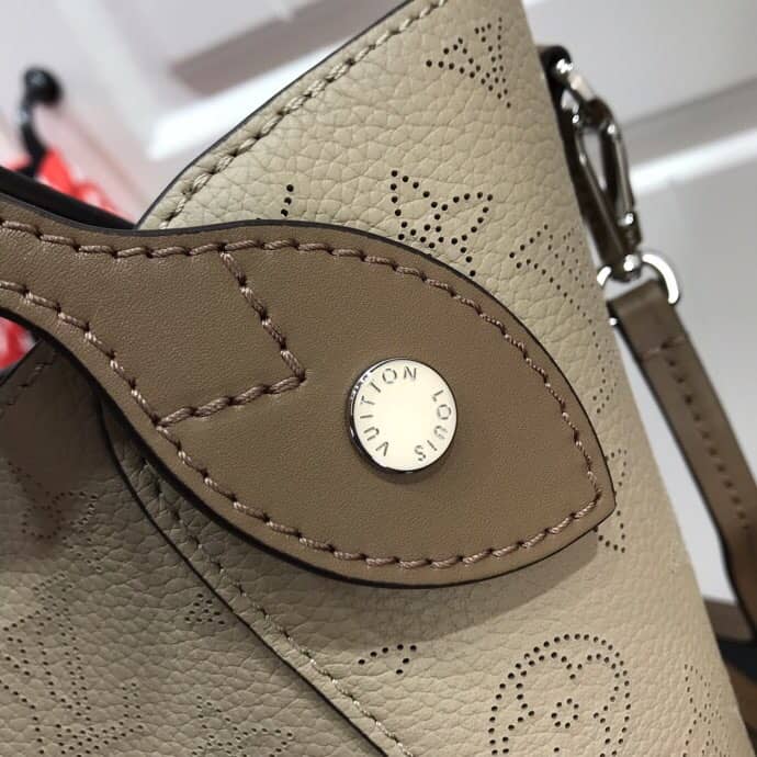 Best Replica Louis Vuitton Mahina Hina PM Leather Tote Replica Apricot M54353 - Colareps