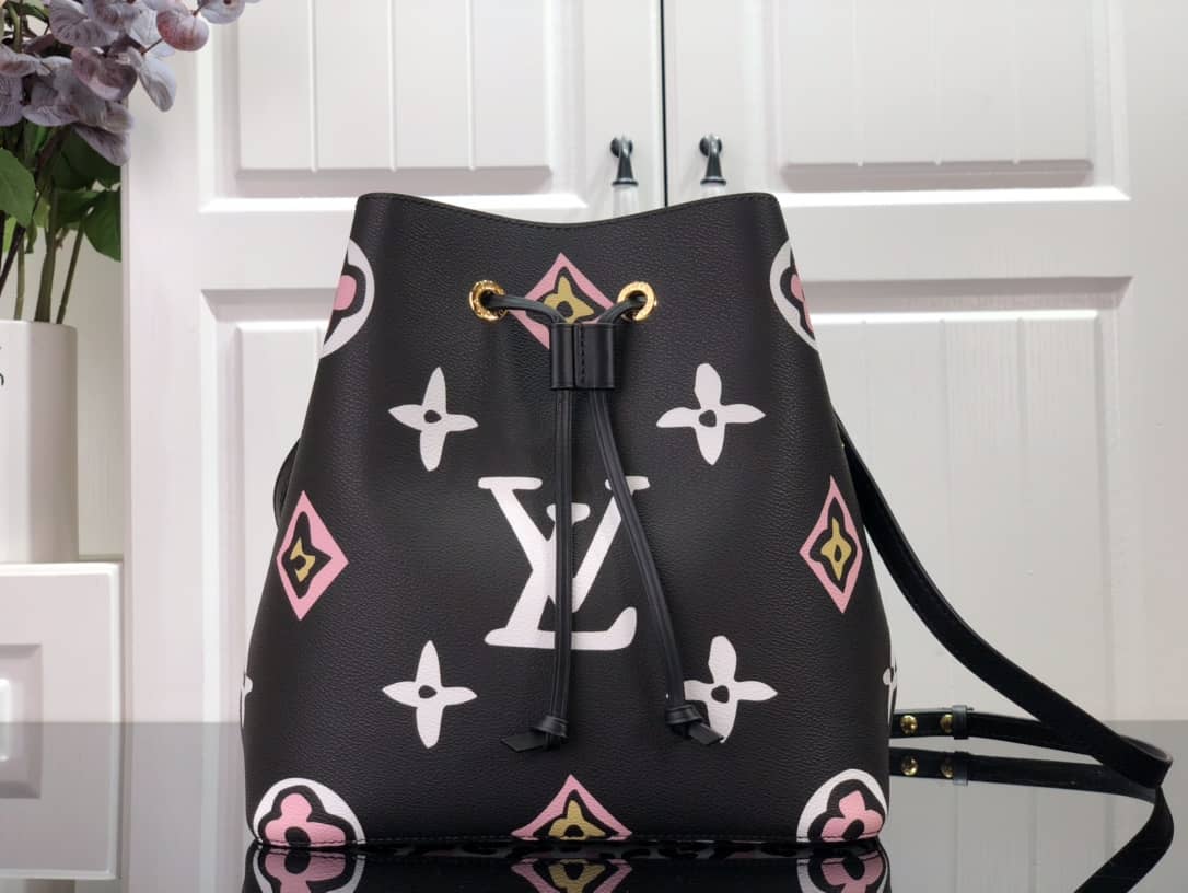 Best Replica Louis Vuitton Neo Noe Monogram Giant PVC Canvas Replica Shoulder Bag M45821 - Colareps