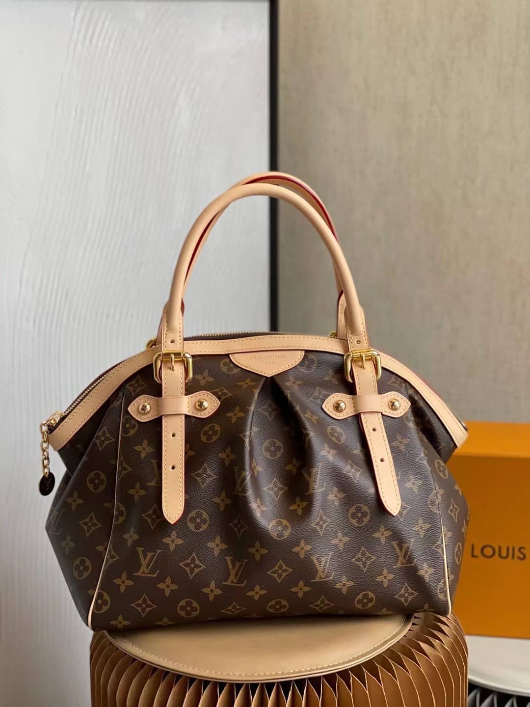 Best Replica Louis Vuitton Monogram Tivoli GM M40144 Replica Shoulder Bag - Colareps
