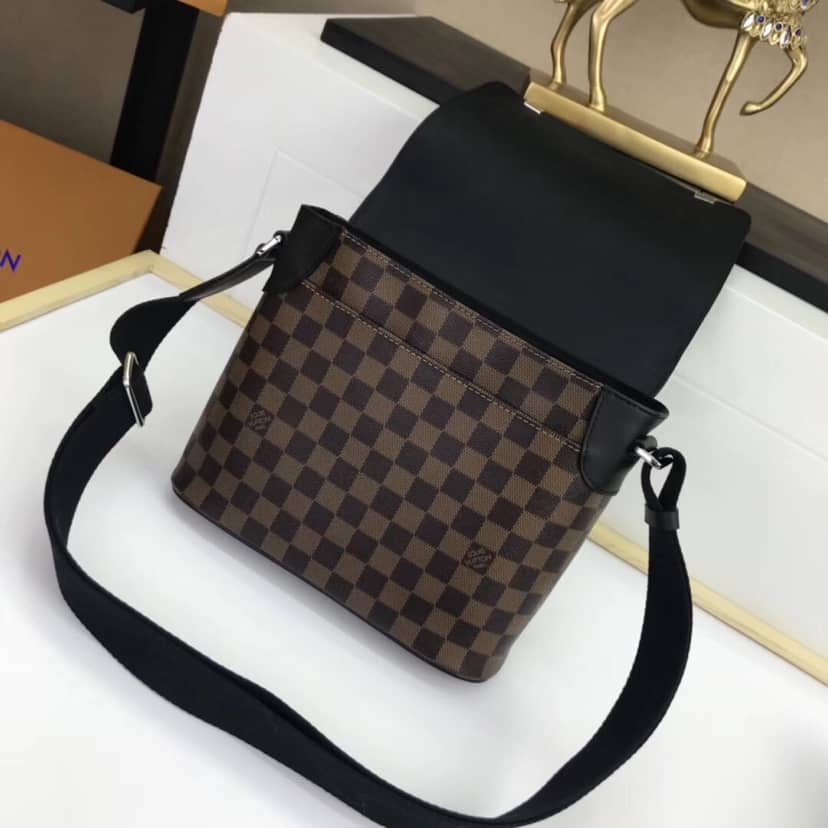 L0vis Vvtt0n District PM Damier Crossbody Bag Replica N41031