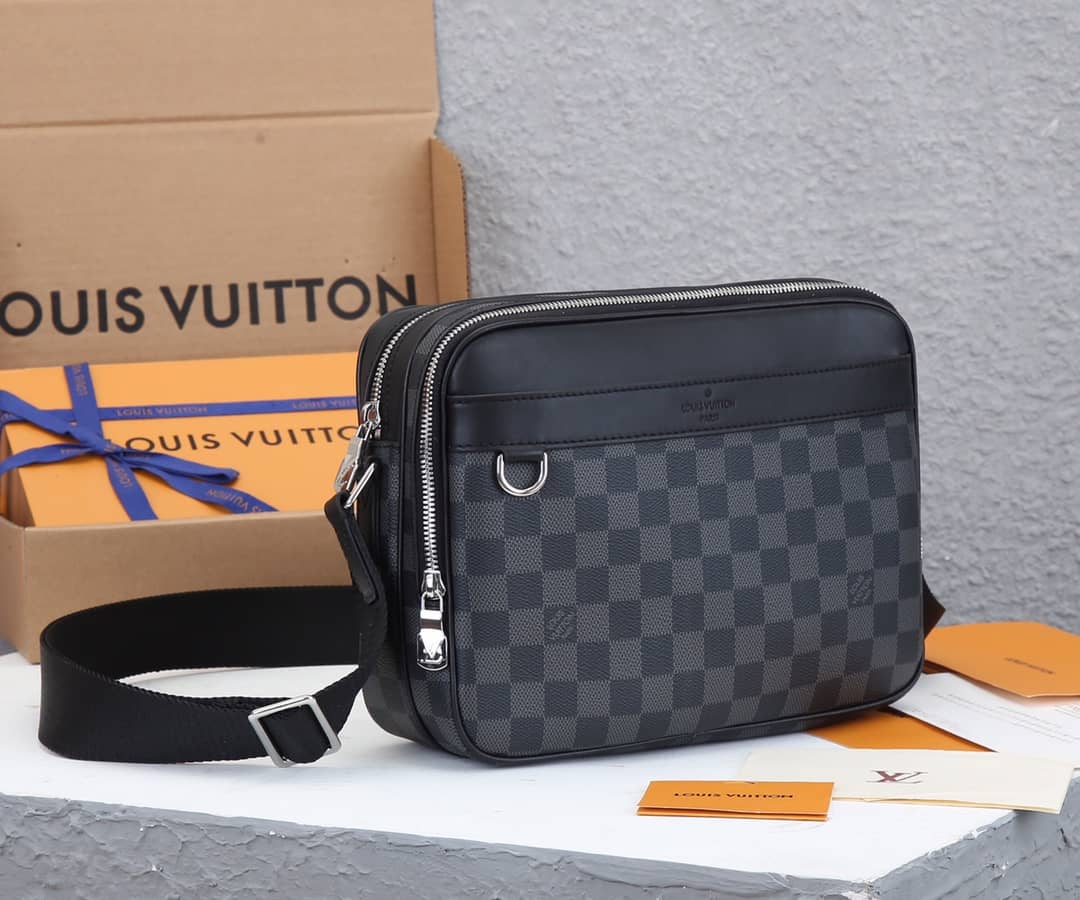 Best Replica Louis Vuitton Trocadero PM Damier Graphite Messenger Bag Replica N40087 - Colareps