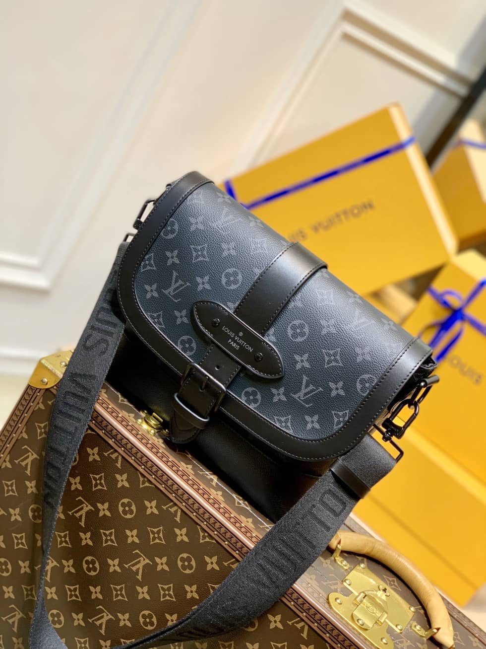Best Replica Louis Vuitton Saumur Black M45911 Replica Messenger Bag - Colareps