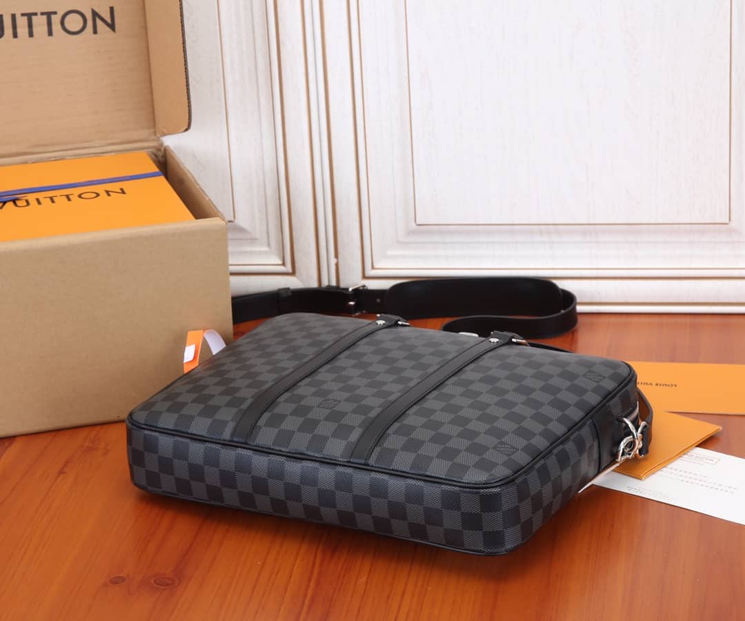 L0vis Vvtt0n Porte Documents Voyage PM Bag Replica N41478