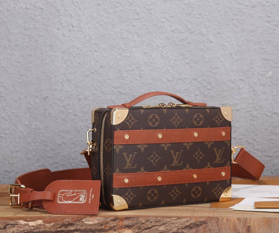 Best Replica Louis Vuitton LVxNBA Handle Trunk Monogram M45785 Replica Shoulder Bag - Colareps