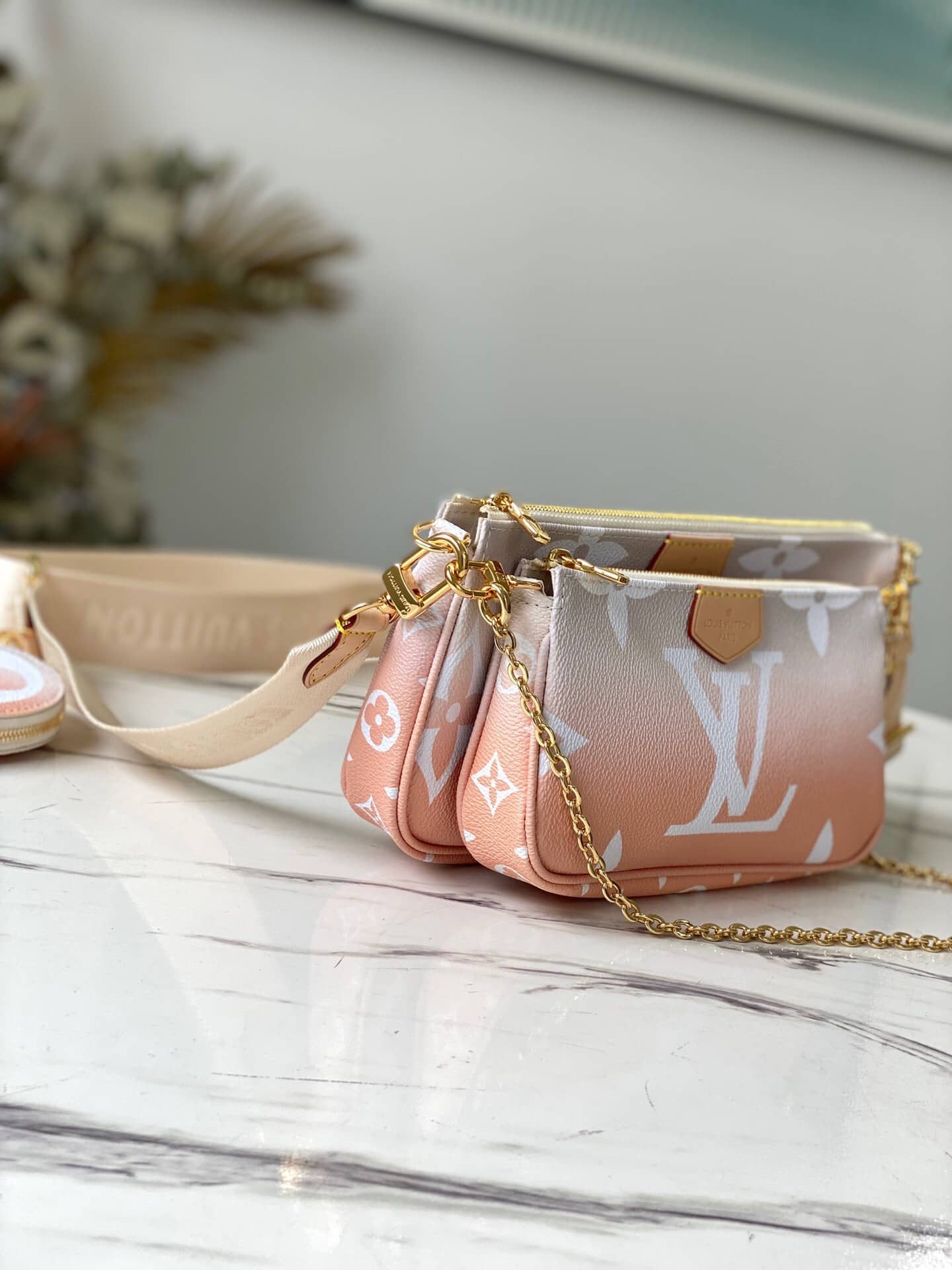 Best Replica Louis Vuitton Multi Pochette Accessoires Monogram Calfskin Replica Bag M57634 - Colareps