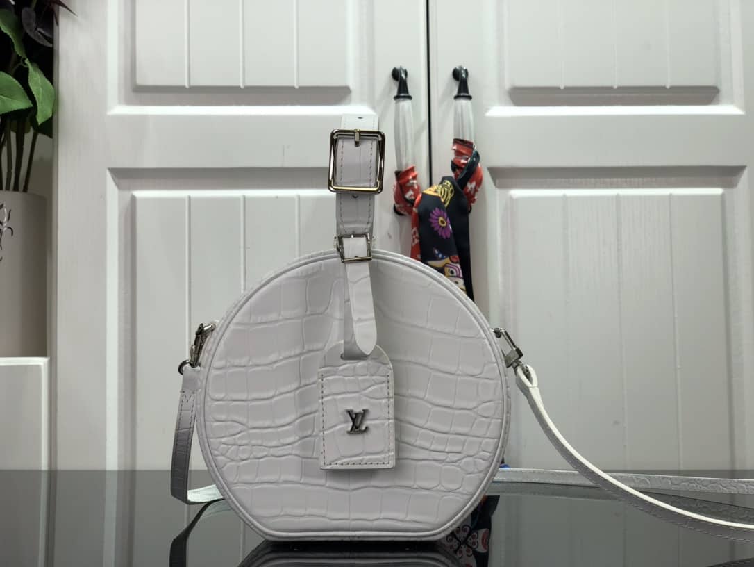 Best Replica Louis Vuitton Petite Boite Chapeau Crocodilien Brillant Replica Bag White N93597 - Colareps
