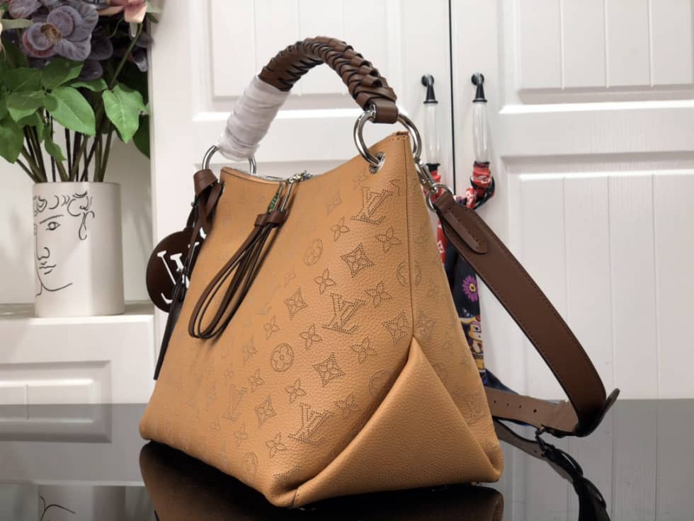Best Replica Louis Vuitton Mahina Beaubourg Hobo MM M56073 Replica Tote - Colareps