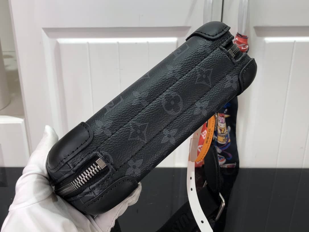 L0vis Vvtt0n Horizon Clutch Monogram Eclipse Canvas Replica M45579