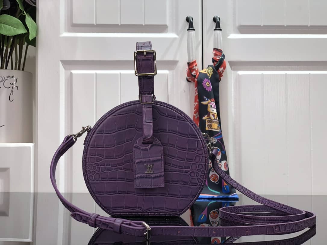 Best Replica Louis Vuitton Petite Boite Chapeau Crocodilien Brillant Replica Bag Purple N93597 - Colareps