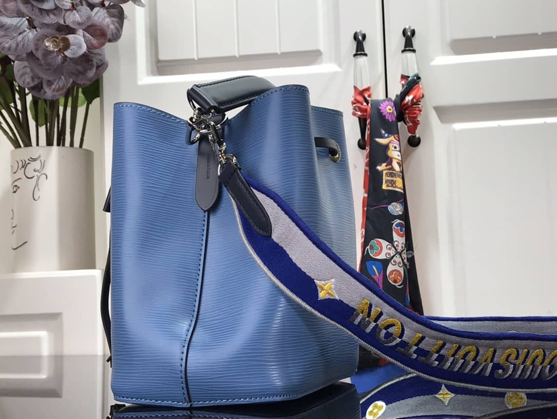 Best Replica Louis Vuitton Neonoe BB Replica Bucket Bag Blue M57693 - Colareps