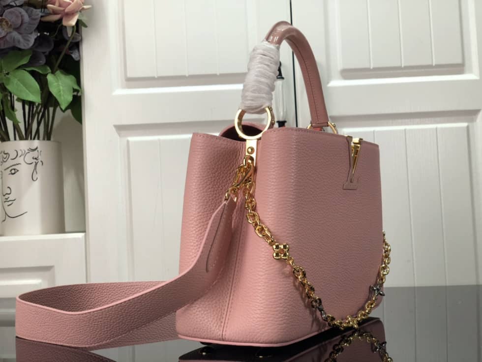 Best Replica Louis Vuitton Capucines MM M59209 Replica Shoulder Bag - Colareps