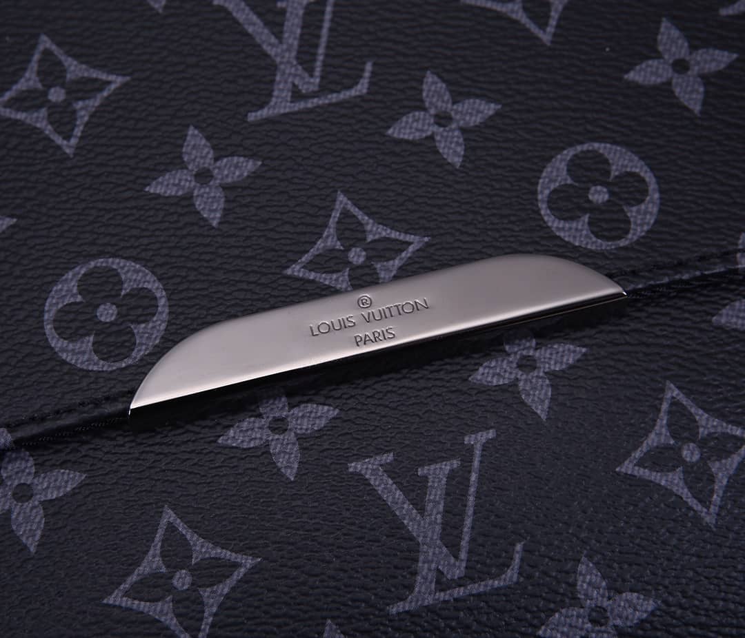 L0vis Vvtt0n PM Explorer Monogram Eclipse Canvas Messenger Bag Replica M40565