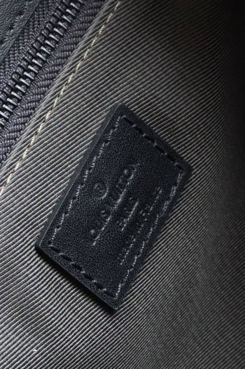 L0vis Vvtt0n Robusto Briefcase Monogram Canvas Taiga Leather Replica M30591