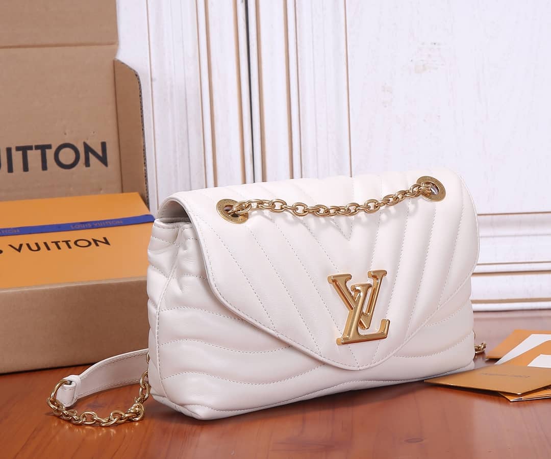 Best Replica Louis Vuitton New Wave Chain Ivory Replica Bag M58549 - Colareps