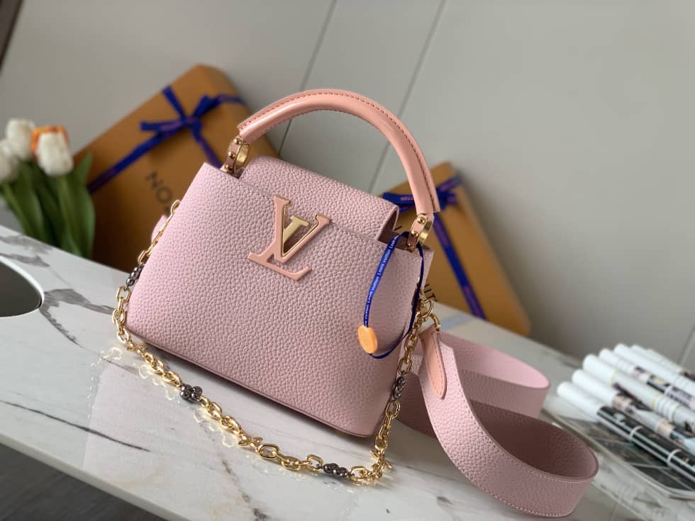 Best Replica Louis Vuitton Capucines Mini Tote M80239 Replica Crossbody Bag - Colareps