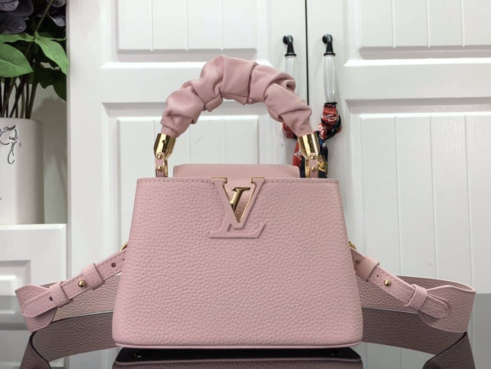 Best Replica Louis Vuitton Capucines Mini Pink M58586 Replica Shoulder Bag - Colareps
