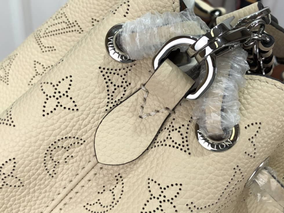 Best Replica Louis Vuitton Bella Mahina Cream M59203 Replica Tote - Colareps