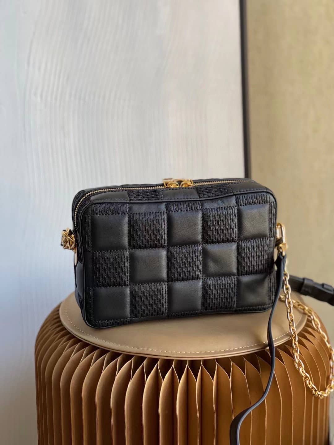 Best Replica Louis Vuitton Troca PM Black M59116 Replica Crossbody Bag - Colareps