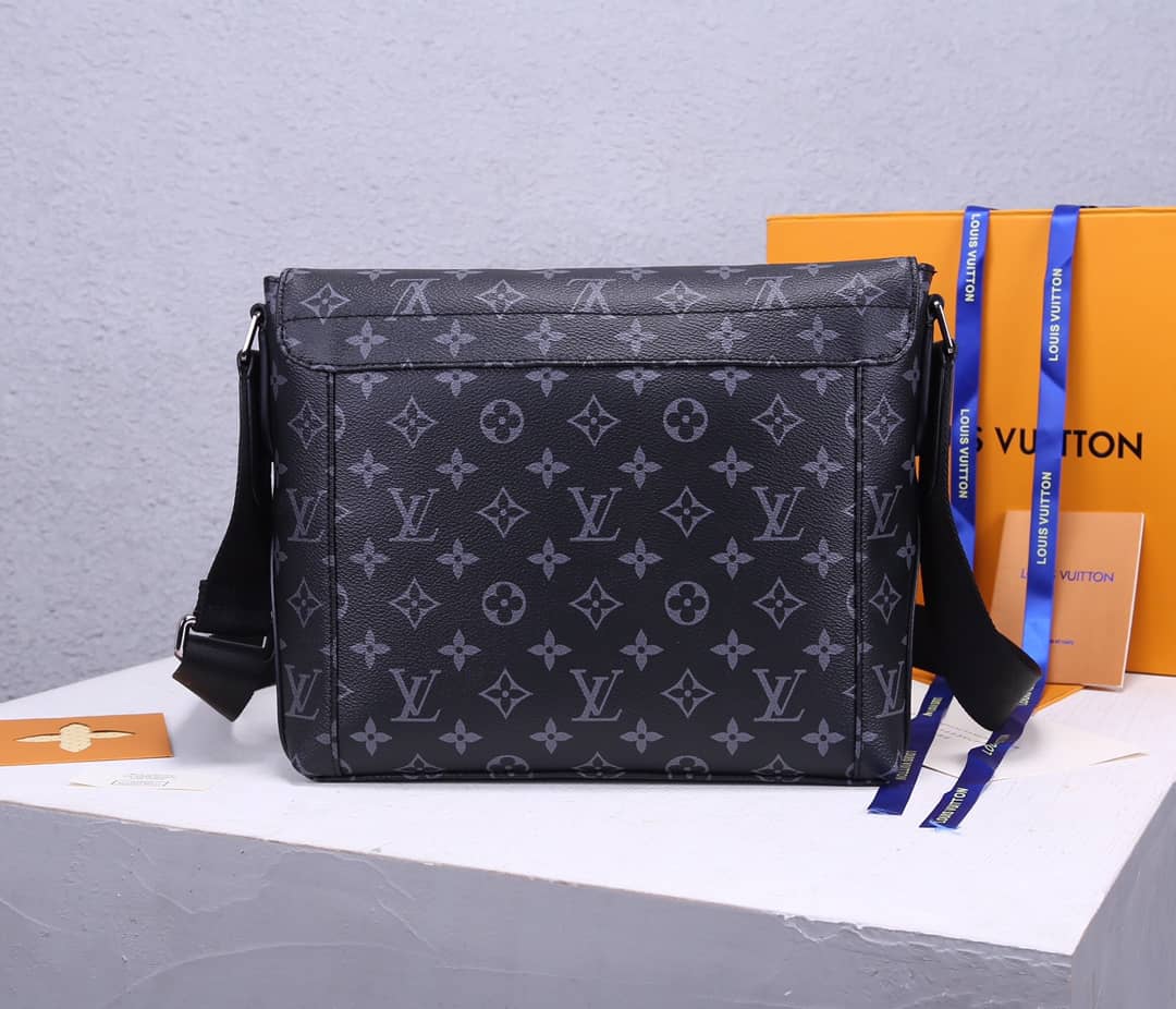 L0vis Vvtt0n PM Explorer Monogram Eclipse Canvas Messenger Bag Replica M40565