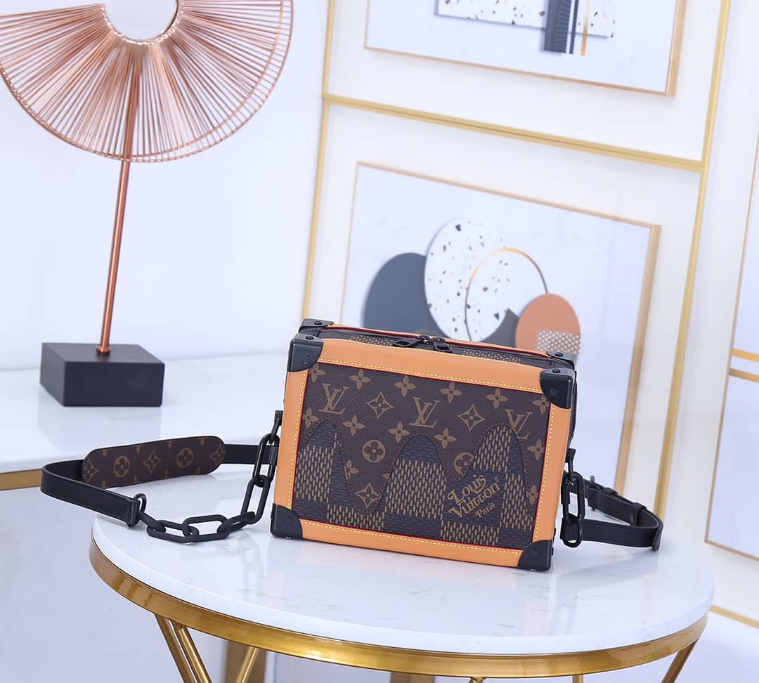 Best Replica Louis Vuitton Nigo Soft Trunk Damier Monogram Replica Shoulder Bag N40381 - Colareps