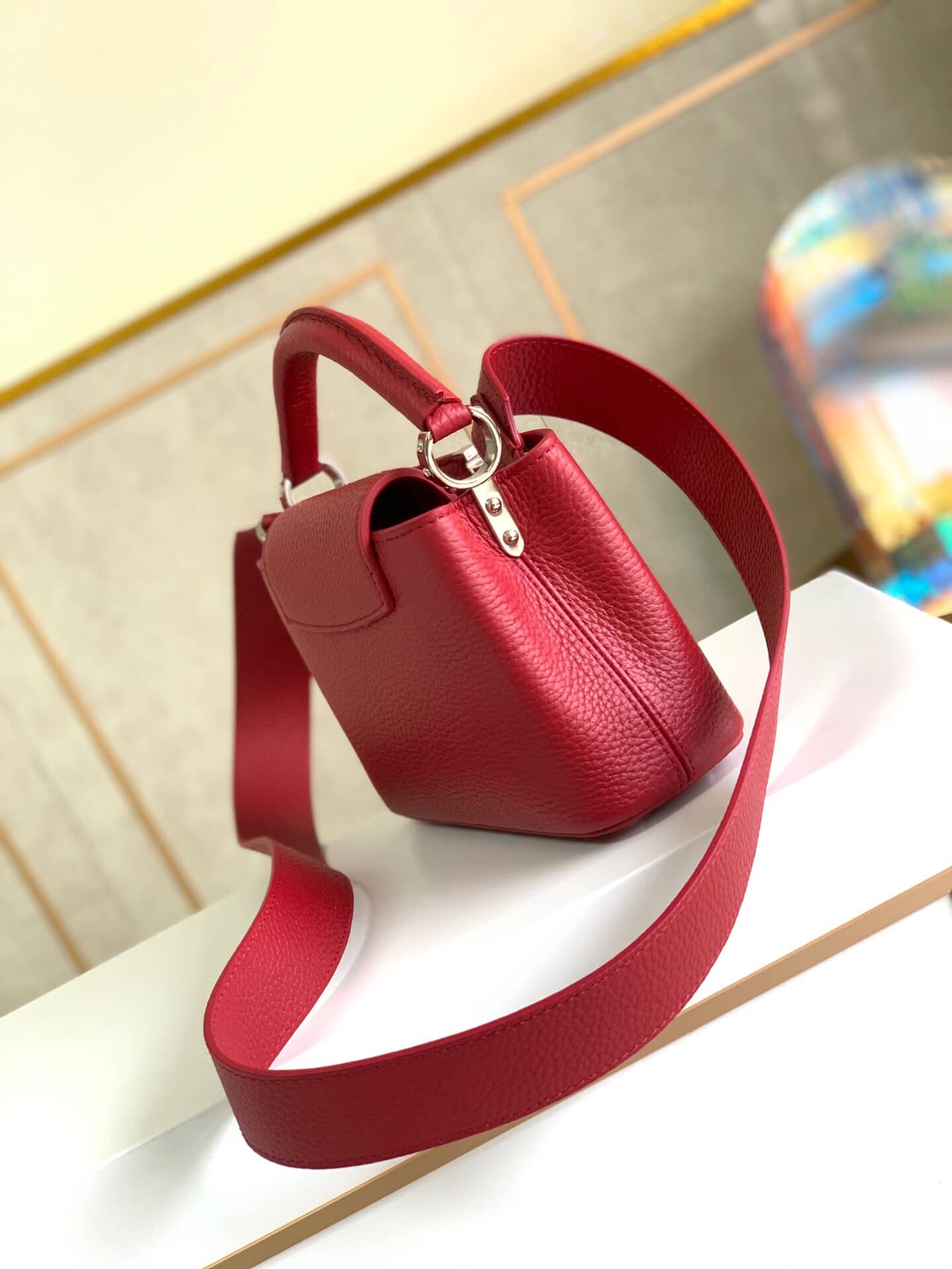 Best Replica Louis Vuitton Taurillon Leather Capucines Mini Replica Bag Red M55985 - Colareps