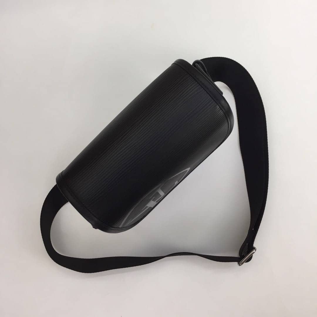L0vis Vvtt0n EPI Downtown BB Replica Messenger Bag Black M53497