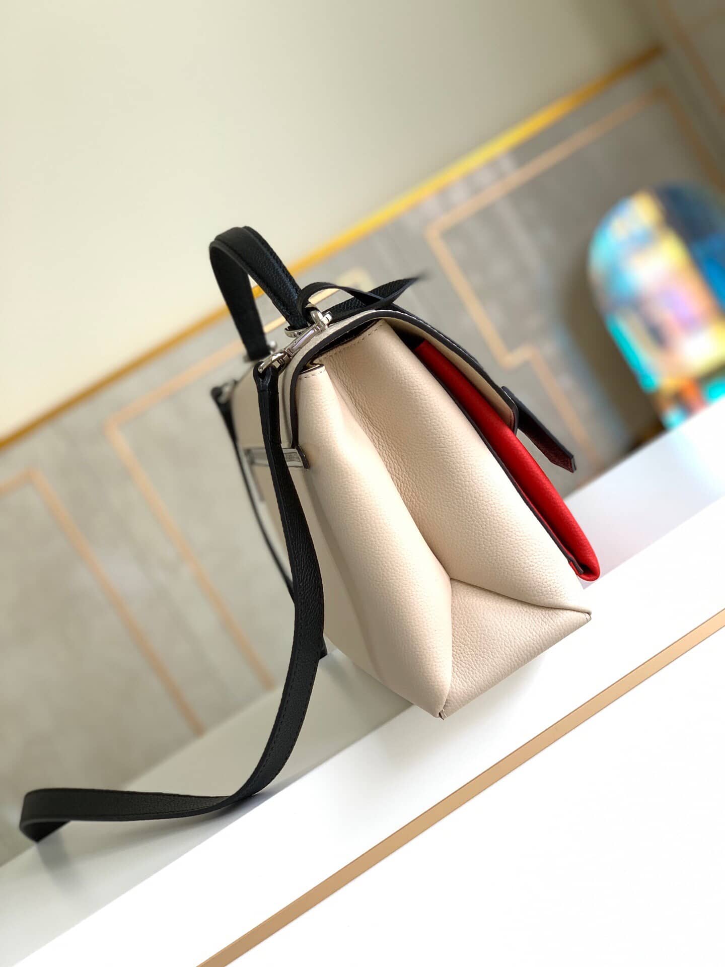 Best Replica Louis Vuitton Quartz Kabuki My Lockme Bag Replica M53891 - Colareps