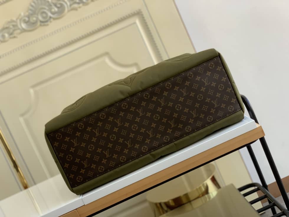 Best Replica Louis Vuitton Onthego GM Nylon Monogram Pilow Giant Green M59007 Replica Tote - Colareps