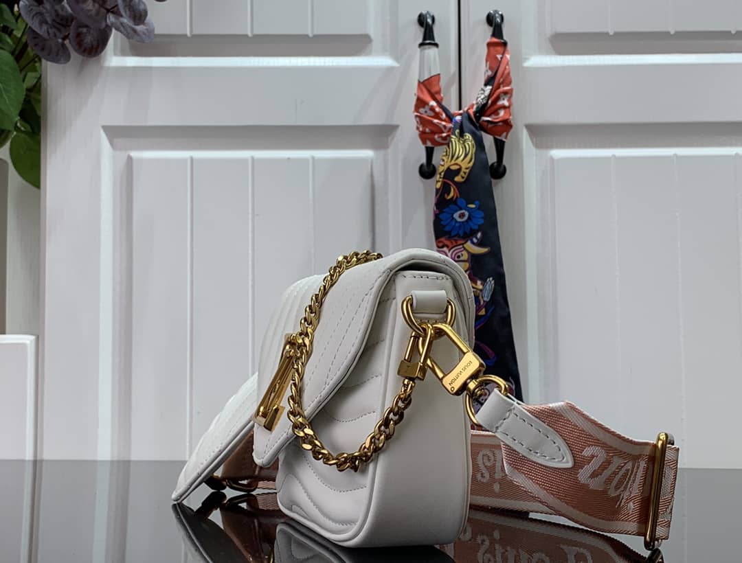 Best Replica Louis Vuitton New Wave Multi Replica Pochette White M56466 - Colareps