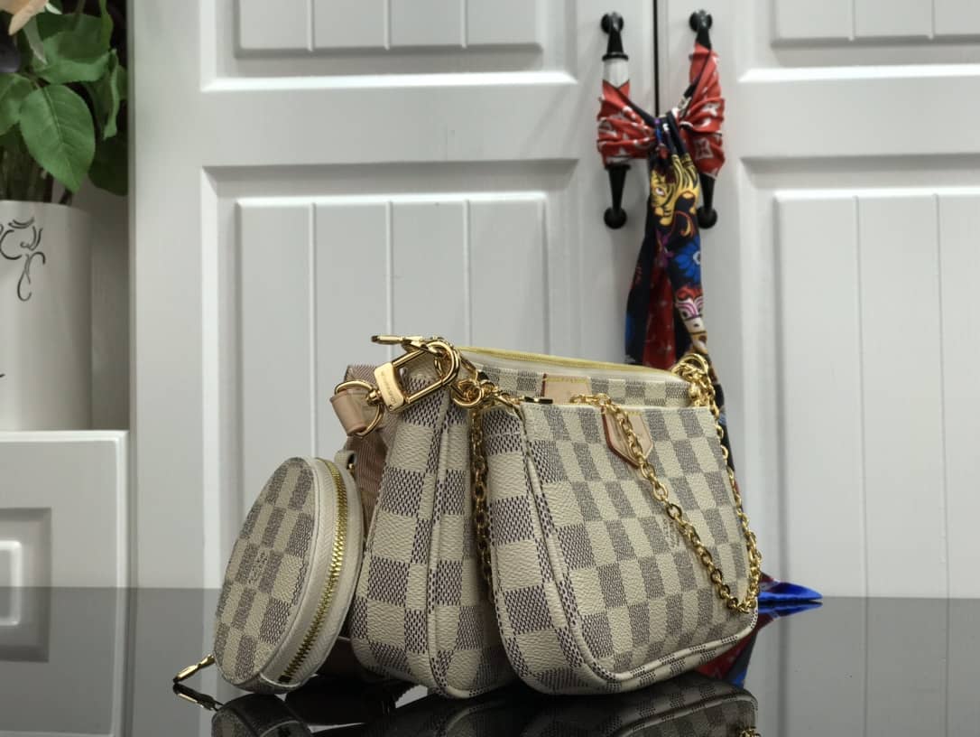 Best Replica Louis Vuitton Multi Damier Azur Replica Pochette M44813 - Colareps