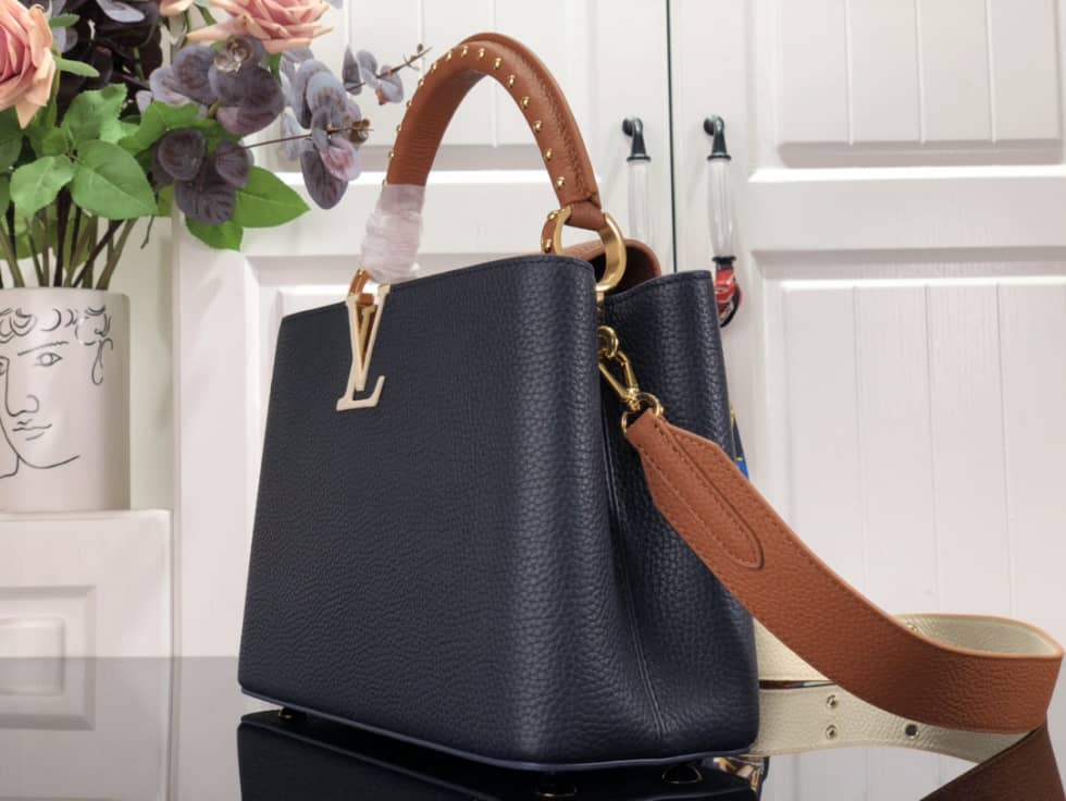 Best Replica Louis Vuitton Capucines MM M58578 Replica Shoulder Bag - Colareps