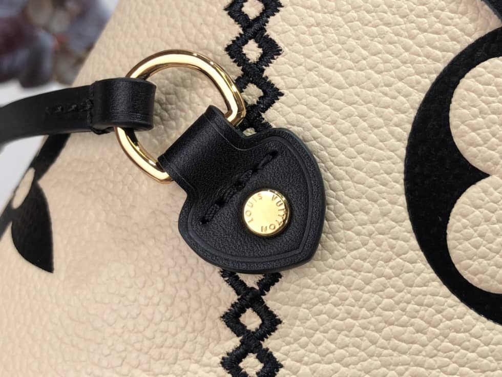 Best Replica Louis Vuitton Monogram Empreinte Neverfull Cream M46039 Replica Tote - Colareps