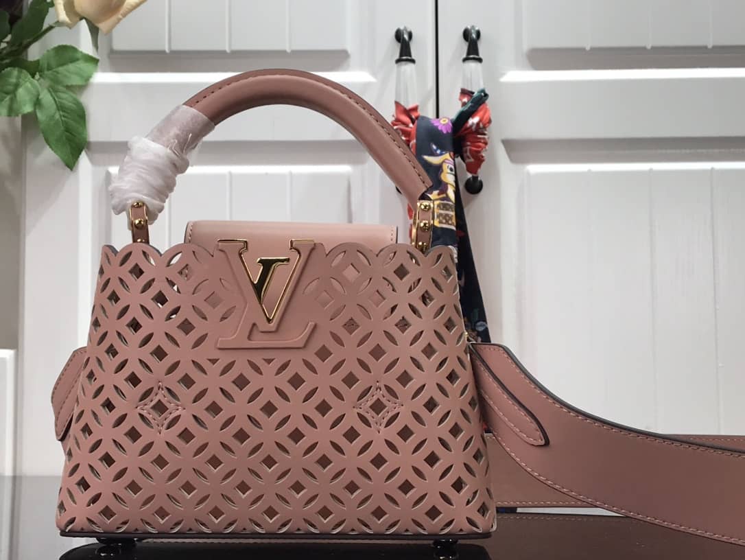 Best Replica Louis Vuitton Capucines BB Cutout Leather Bag Replica Pink M57228 - Colareps