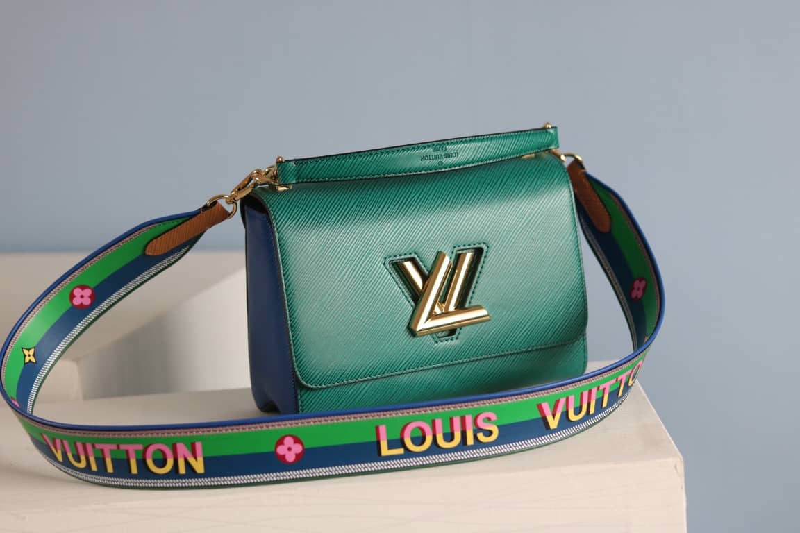 Best Replica Louis Vuitton Textured Epi Leather Twist Series Bag Green - Colareps