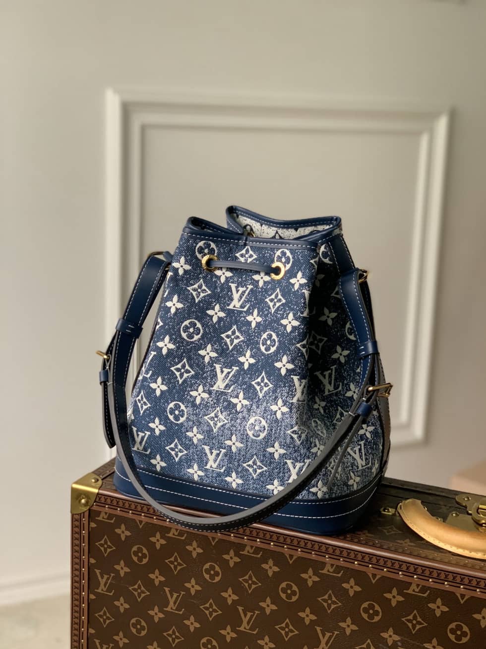 Best Replica Louis Vuitton Denim Jacquard Textil Petit Noe Blue M59606 Replica Bucket Bag - Colareps