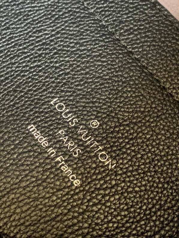 Best Replica Louis Vuitton Mahina Hina PM Leather Tote Replica Black M54353 - Colareps