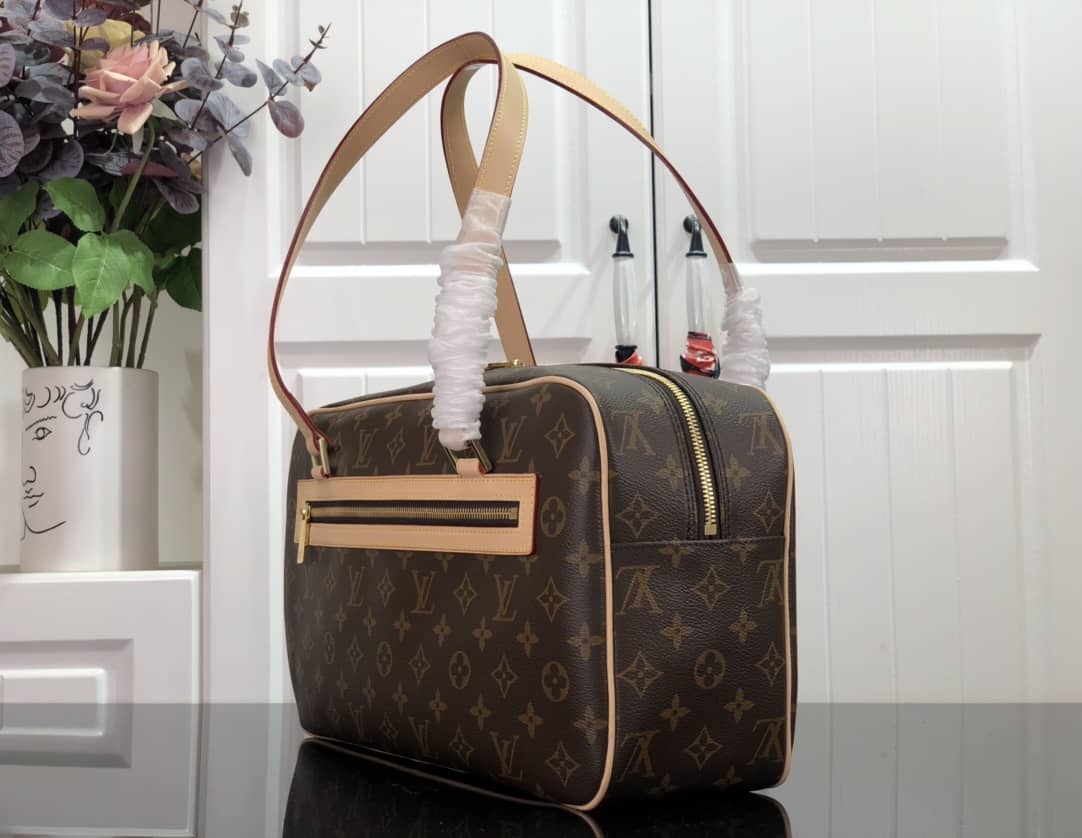 Best Replica Louis Vuitton Cite MM Monogram Canvas Replica Shoulder Bag M51181 - Colareps