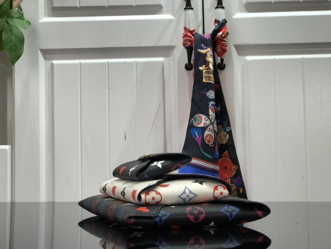 Best Replica Cheap LV Envelope Clutch Bag From China UK - Colareps