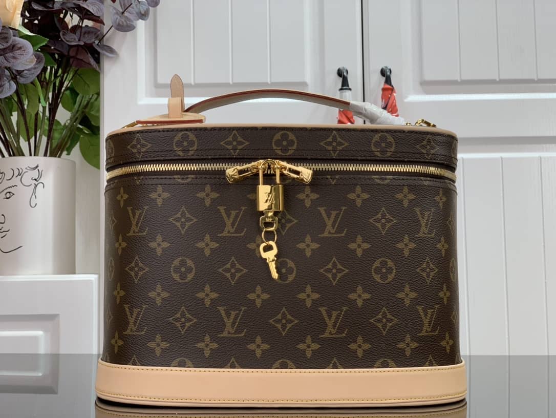 Best Replica Louis Vuitton Beauty Case Large Monogram Canvas Leather Travel Bag Replica M47280 - Colareps