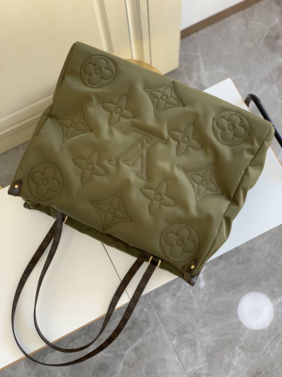 Best Replica Louis Vuitton Onthego GM Nylon Monogram Pilow Giant Green M59007 Replica Tote - Colareps