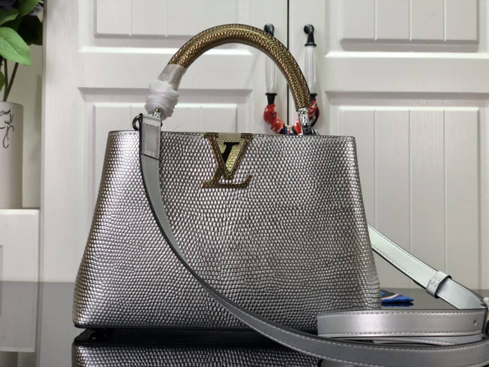 Best Replica Louis Vuitton Capucines BB Collection N98093 Replica Shoulder Bag - Colareps
